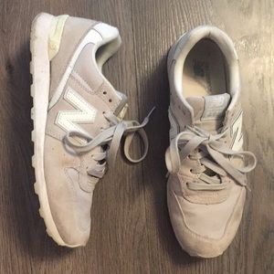 New Balance 696 suede grey running shoe sneaker
